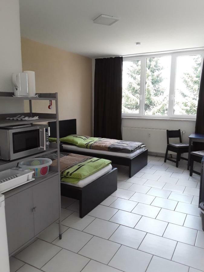 Pension Zum Bauhof 츠비카우 외부 사진